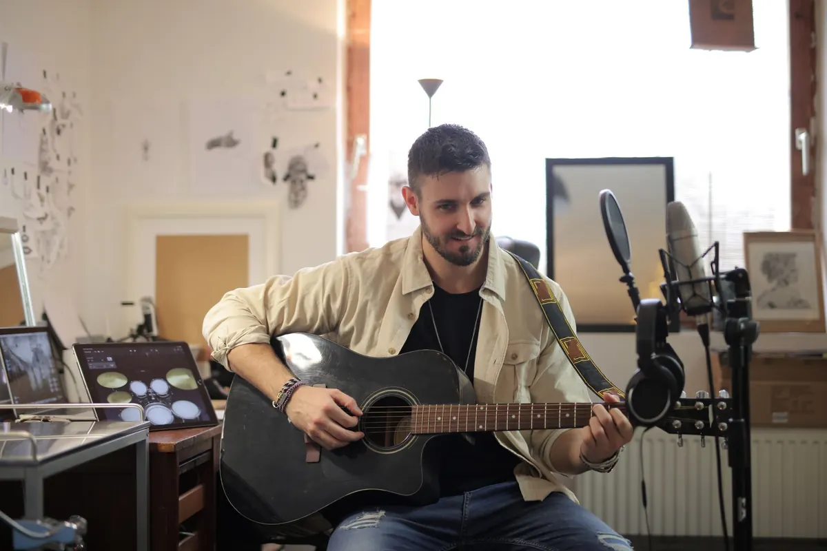 How to Write a Chorus That Sticks: 7 Techniques from Pop and Folk